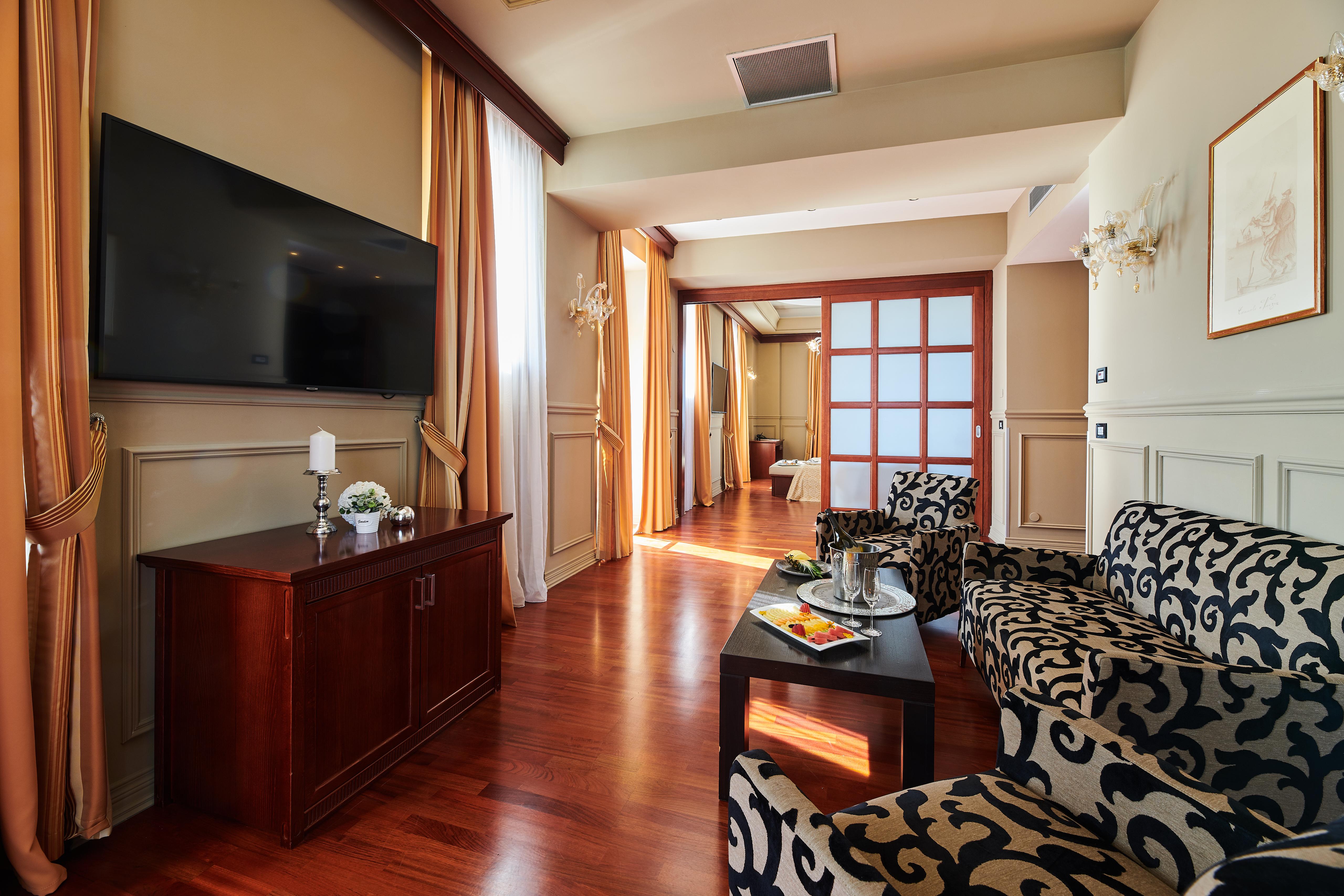 Bo Palazzo Hotel 4*